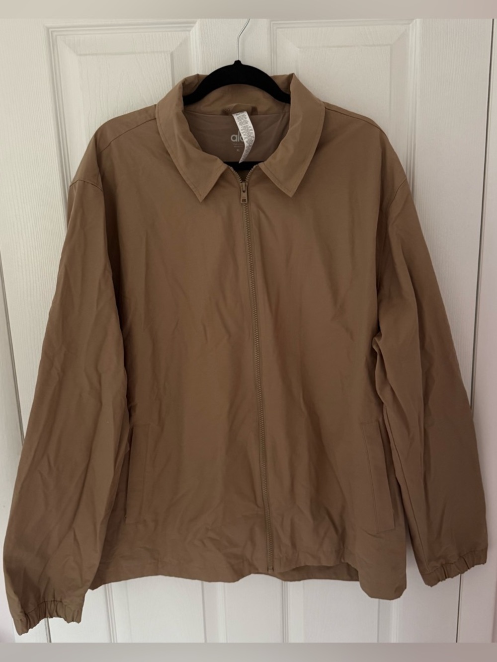 Mens ALO Yoga Tan Torrent Overshirt Size XL